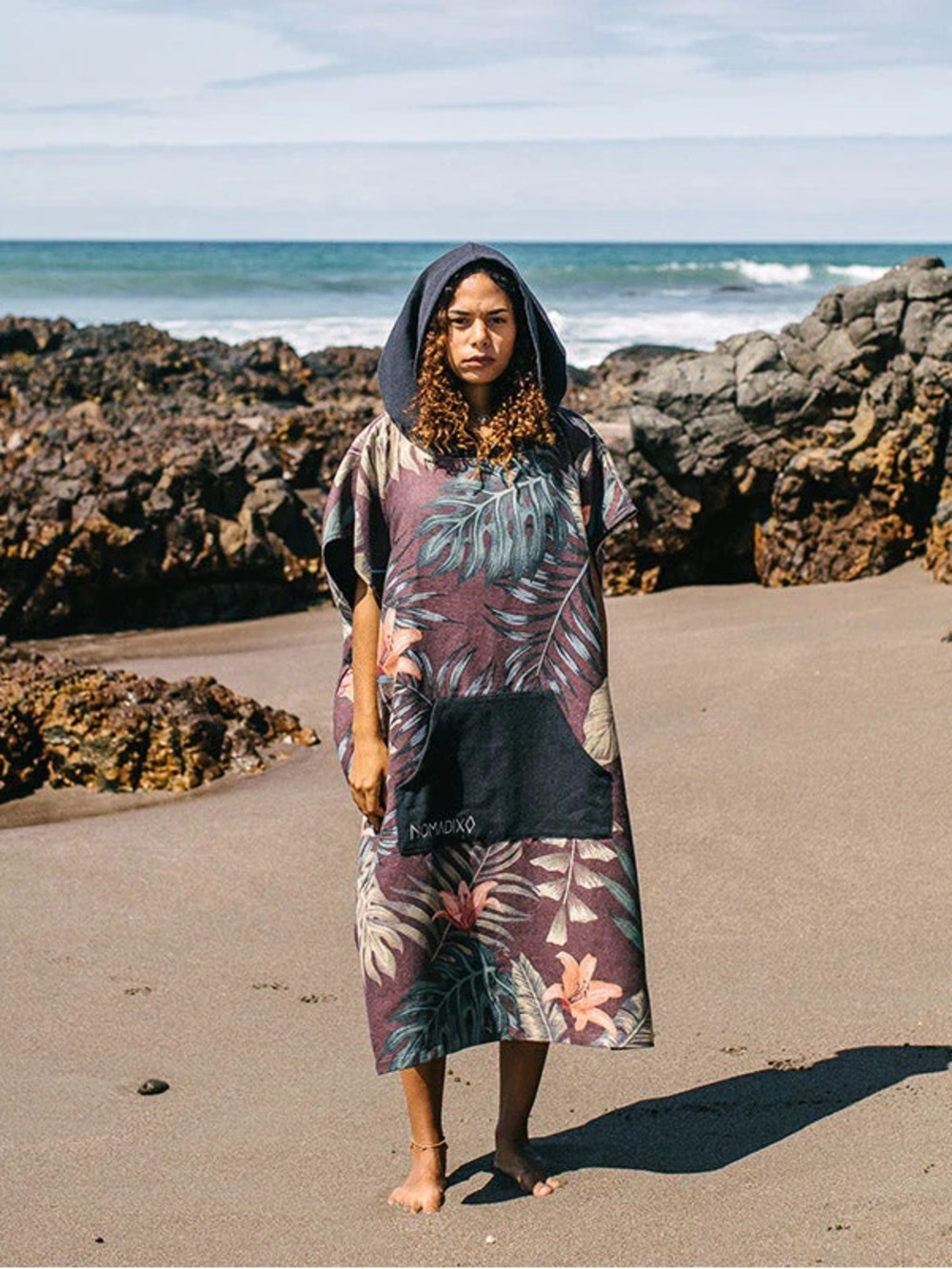 NWT Nomadix Changing Poncho